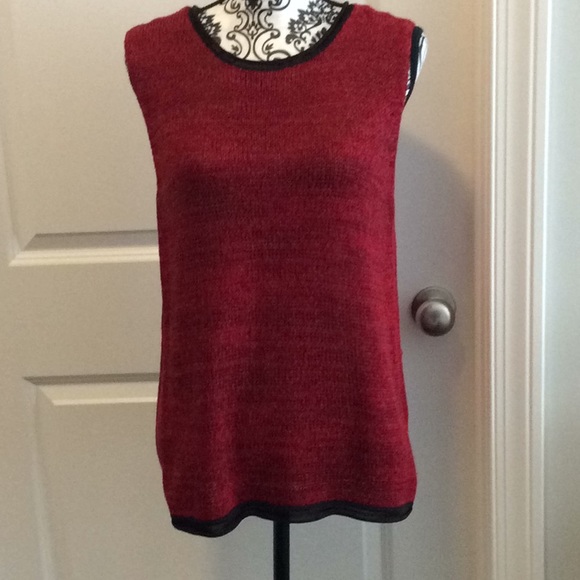 Ladies sleeveless sweater - Picture 1 of 7